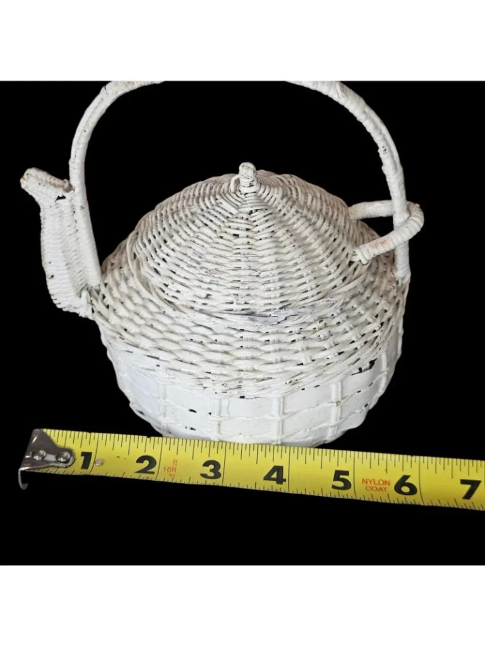 VTG White Wicker Teapot Basket Small Cottagecore Country Removable Lid 6.5
